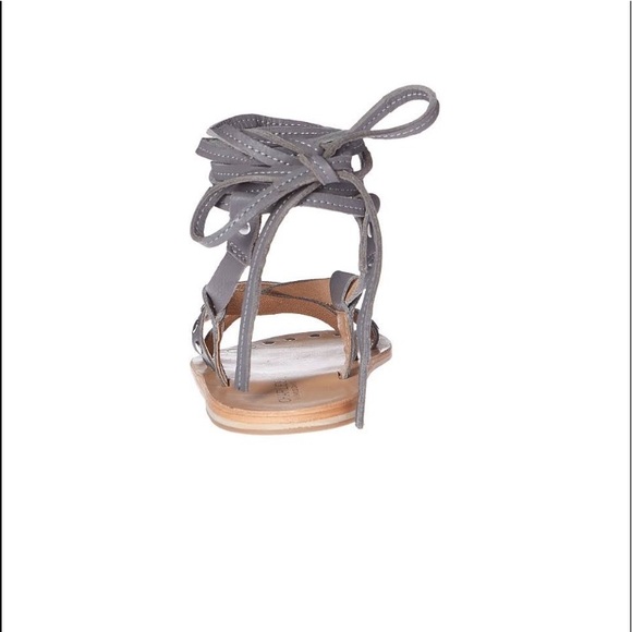 🤍Charles by Charles David🤍 gladiator sandals - Picture 4 of 8